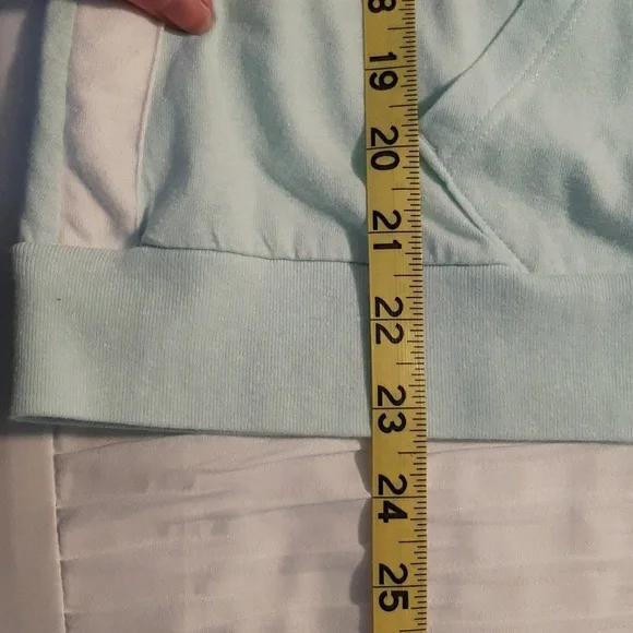 Lightweight under armour jacket - Picture 9 of 10